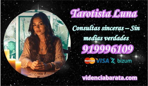 Tarot 10 euros 30 minutos con tarotista luna realizando su lectura